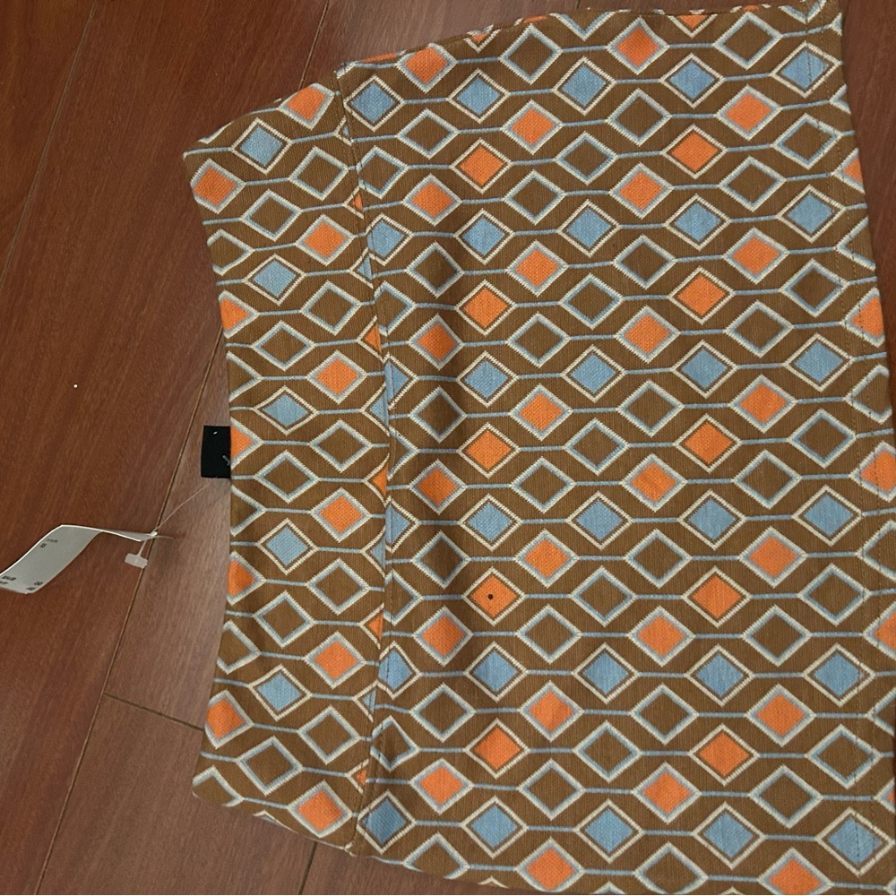 Geometric Patterned Scarf - Picture 3 of 5